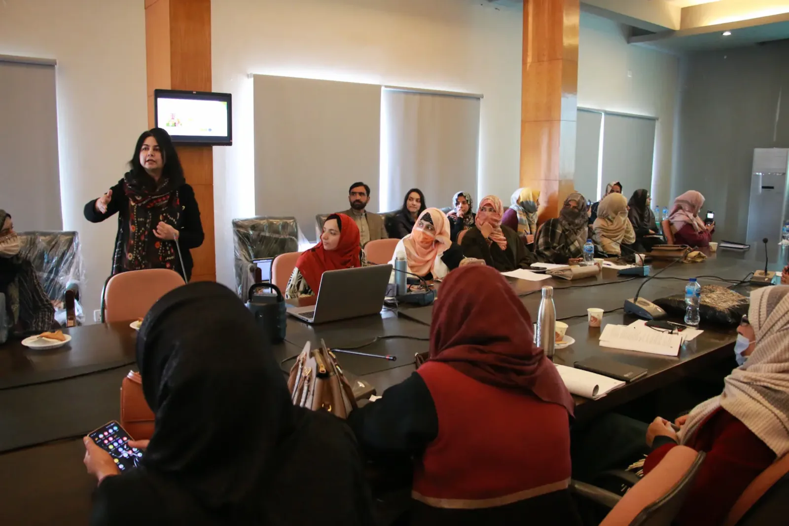 A GIHD researcher leading a research methods session